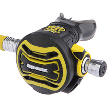 Load image into Gallery viewer, Apeks XTX 200 Plus XTX 50 Regulator Set