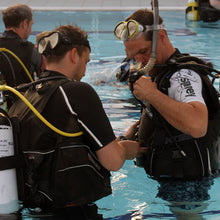 Load image into Gallery viewer, PADI Discover Scuba Diving