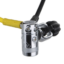 Load image into Gallery viewer, Apeks XTX 40 Plus XTX 40 Regulator Set
