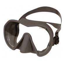 Load image into Gallery viewer, Beuchat Maxlux S - Diving Mask &amp; Snorkel Set
